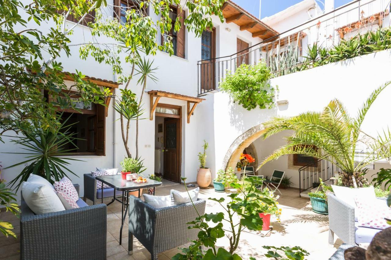 Lilys Apartments Resmo